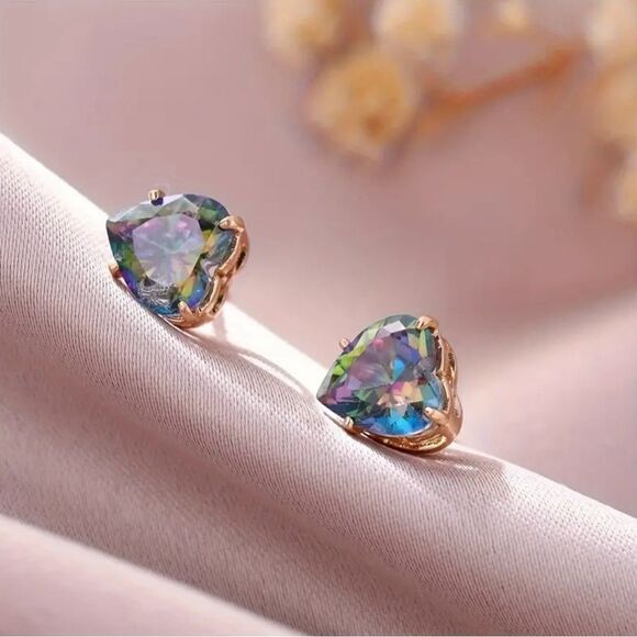 Mystic Color Cubic Zirconia Heart Shape Stud Earring NWT - Picture 6 of 6